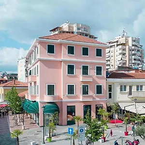hotel-boka.hotels-in-tirana.com/